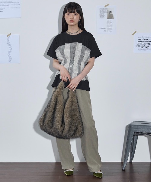 THE YOn(ザヨン)の「チュールビスチェレイヤードTシャツ(Tシャツ/カットソー・レディース・ホワイト/ベージュ/ブラック・FREE)」の18枚目の写真
