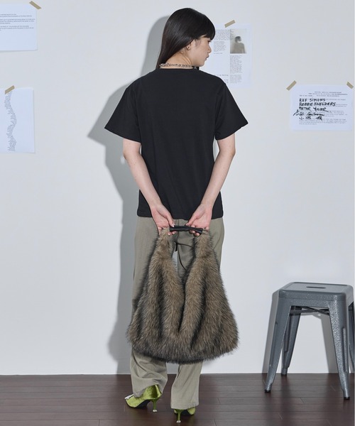 THE YOn(ザヨン)の「チュールビスチェレイヤードTシャツ(Tシャツ/カットソー・レディース・ホワイト/ベージュ/ブラック・FREE)」の21枚目の写真