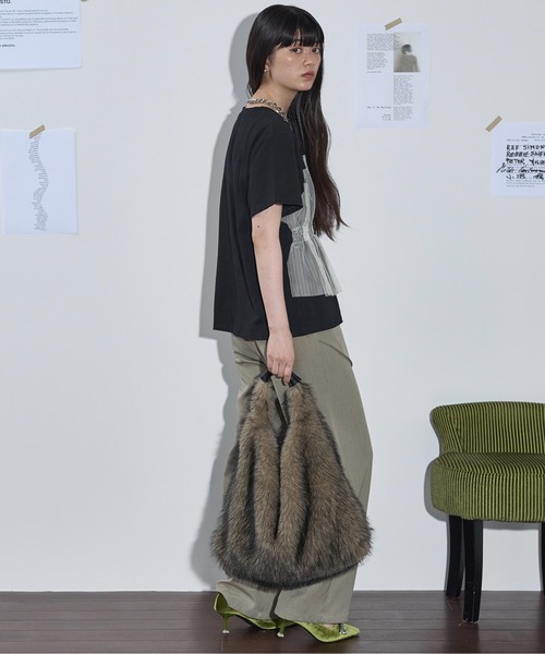THE YOn(ザヨン)の「チュールビスチェレイヤードTシャツ(Tシャツ/カットソー・レディース・ホワイト/ベージュ/ブラック・FREE)」の20枚目の写真
