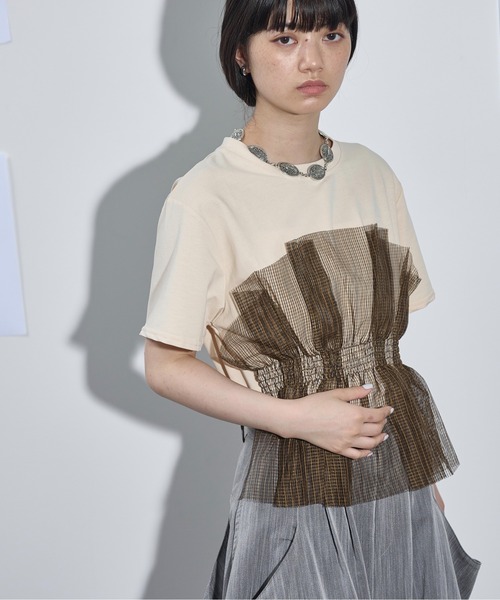 THE YOn(ザヨン)の「チュールビスチェレイヤードTシャツ(Tシャツ/カットソー・レディース・ホワイト/ベージュ/ブラック・FREE)」の22枚目の写真