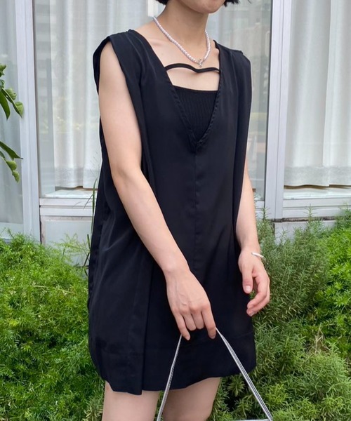 mebole(メボレ)の「Vネックノースリーブ2wayミニワンピ(ワンピース・レディース・ホワイト/ブラック・FREE)」の4枚目の写真