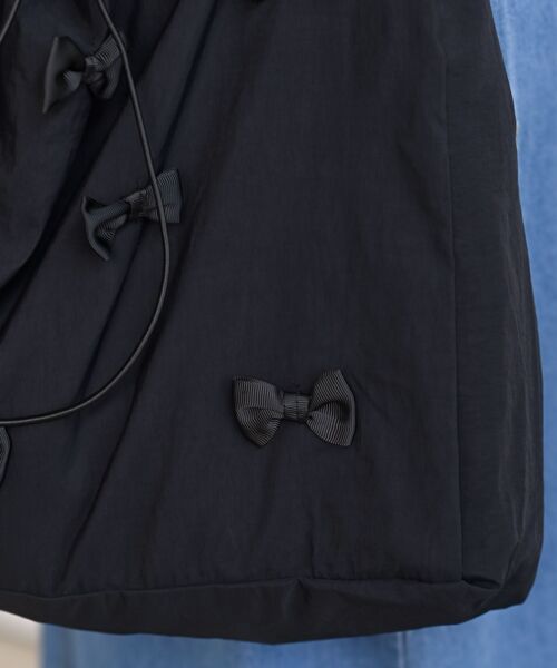 rps(アールピーエス)の「ナイロンアソートフリルBAG(ショルダーバッグ・レディース・アイボリー/ホワイト系その他4/ブラック系その他2/ブラック系その他3/ブラック・フリー)」の10枚目の写真