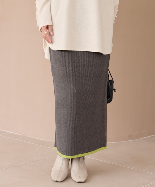 LAVEANGE（ラビアンジェ）の「【洗える】バイカラーリブニットスカート（スカート・レディース・アイボリー/ブラック/グレー/ブラウン/チャコールグレー・M/4L/3L/F）」の4枚目の写真