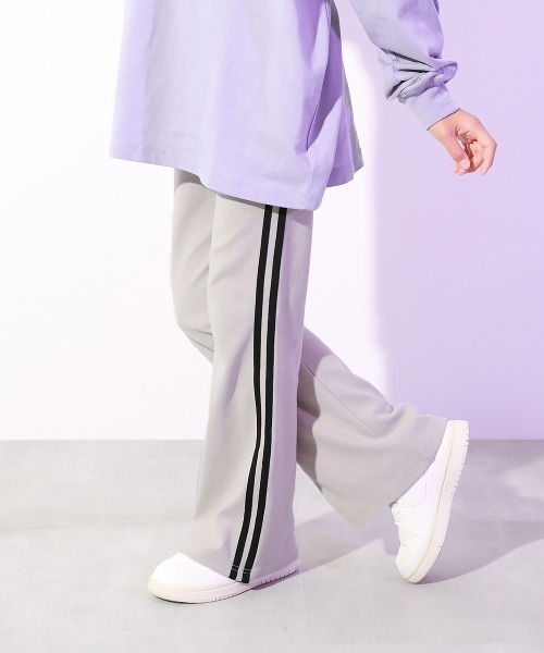 devirock(デビロック)の「ウルトラストレッチ セミフレアパンツ(やわらかタッチ)(その他パンツ・キッズ・ヘザーチャコール/グレー系1/ネイビー系1/ダークブラウン/ブラック/ブルー系6/パープル系5/ブルー系1・100cm/110cm/120cm/130cm/140cm/150cm/160cm)」の21枚目の写真