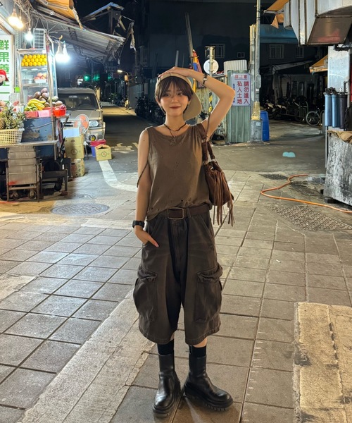 WudgeBoy（ワッジボーイ）の「Denim half cargo pants（その他パンツ・レディース・ブラック/ブルー・MEDIUM/LARGE）」の10枚目の写真