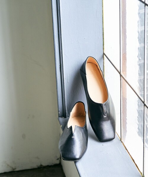 FREAK'S STORE(フリークスストア)の「限定展開 ROVERETO/ロベレート スリット ステッチ デザイン パンプス(フラットシューズ)(パンプス・レディース・ナチュラル/シルバー/ブラック・36/37/38)」の17枚目の写真