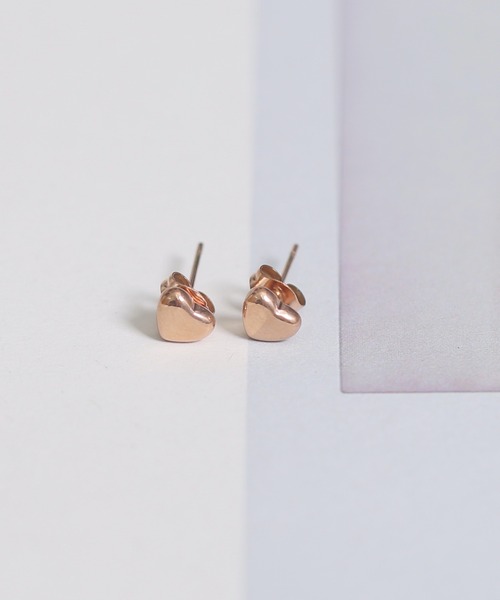 Peony（ピオニー）の「【Peony/ピオニー】/サージカルステンレス　メタルハートミニピアス（ピアス（両耳用）・レディース・ゴールド/ピンクゴールド/シルバー・FREE）」の3枚目の写真