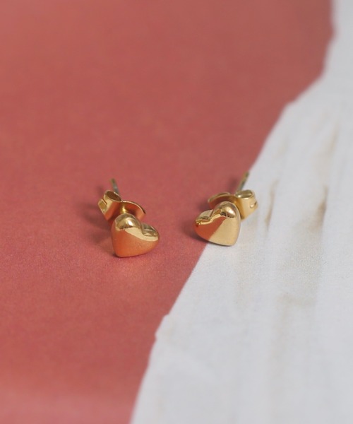 Peony（ピオニー）の「【Peony/ピオニー】/サージカルステンレス　メタルハートミニピアス（ピアス（両耳用）・レディース・ゴールド/ピンクゴールド/シルバー・FREE）」の2枚目の写真