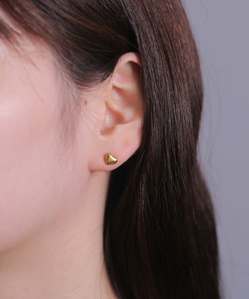 Peony（ピオニー）の「【Peony/ピオニー】/サージカルステンレス　メタルハートミニピアス（ピアス（両耳用）・レディース・ゴールド/ピンクゴールド/シルバー・FREE）」の5枚目の写真