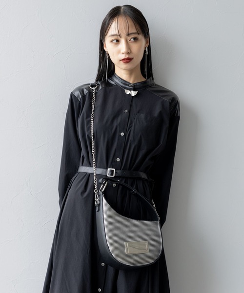 HARE（ハレ）の「ムーンガタミニバッグ(HARE)（ハンドバッグ・レディース・ブラック/シルバー・FREE）」の5枚目の写真