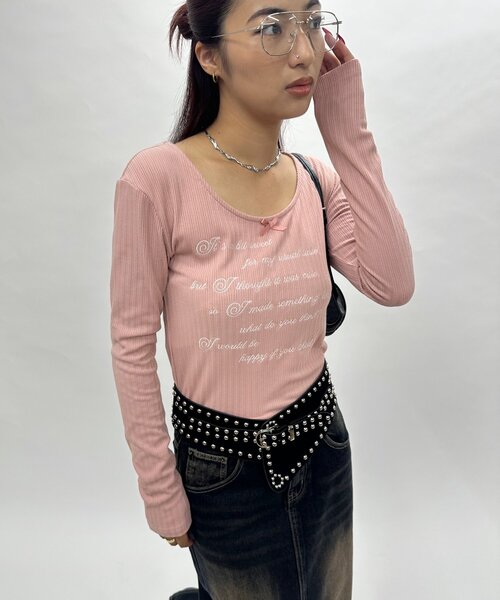 WHO'S WHO gallery(フーズフーギャラリー)の「メッセージリボンリブトップス(Tシャツ/カットソー・レディース・パープル/ピンク/オフホワイト/ブラック・FREE)」の19枚目の写真