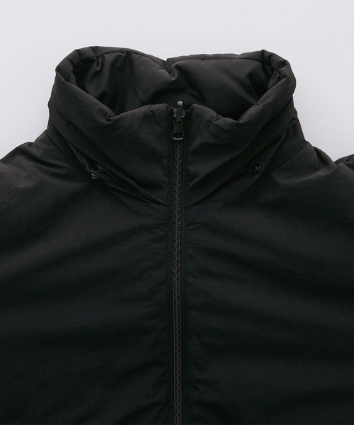 Anchor Smith（アンカー スミス）の「3WAY リバーシブル フード脱着 ビッグシルエット ドロストナイロン中綿ジャケット（ダウンジャケット/コート・レディース・ブラック/グレー/ライトグレー・L/M）」の8枚目の写真