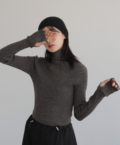 LIAN(リアン)の「指穴タートルネックリブニット(ニット/セーター・レディース・アイボリー/カーキ/チャコールグレー/ベージュ・FREE)」の20枚目の写真