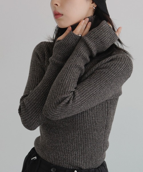 【SALE!】未使用/イリアンローブのタートルネック/リブニット 指穴タートルネックリブニット（ニット/セーター）｜LIAN（リアン）の