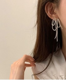 リボンモチーフビーズピアス