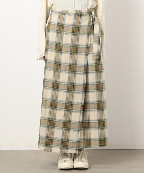 ONIGIRI（オニギリ）の「起毛チェック　巻き風スカート（スカート・レディース・チャコール/ベージュ・LARGE/MEDIUM）」の10枚目の写真