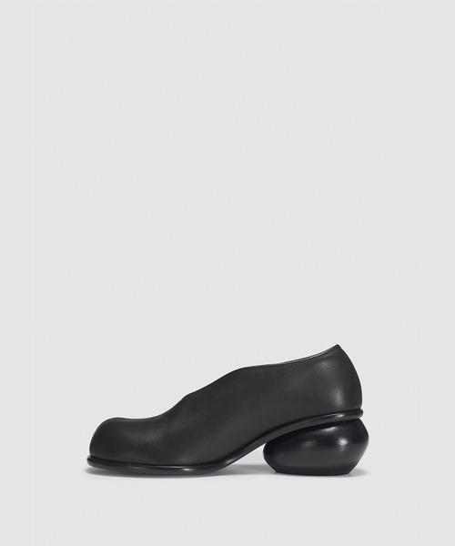 UNTISHOLD（アンチショルド）の「Bella（パンプス）」 - WEAR