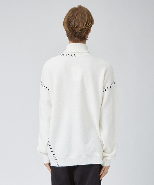 AH ABAHOUSE（エーエイチアバハウス）の「【AH ABAHOUSE】ハンドステッチ タートルネック オーバー ニット（ニット/セーター・メンズ・ブラック/グリーン/グレイッシュベージュ/ホワイト/グレイッシュブルー・46/48）」の9枚目の写真