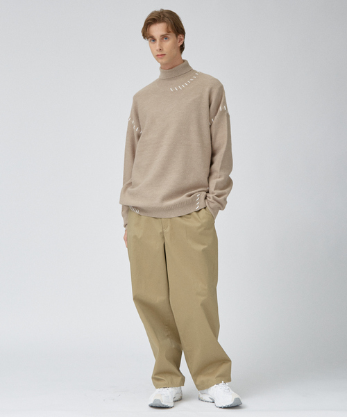 AH ABAHOUSE（エーエイチアバハウス）の「【AH ABAHOUSE】ハンドステッチ タートルネック オーバー ニット（ニット/セーター・メンズ・ブラック/グリーン/グレイッシュベージュ/ホワイト/グレイッシュブルー・46/48）」の17枚目の写真