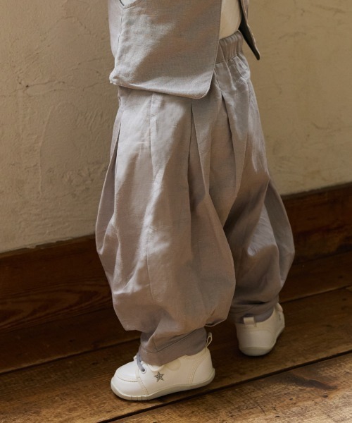 10mois(ディモワ)の「【10mois(ディモワ) 】タックバルーンパンツ 80・90・100cm(その他パンツ・キッズ・グレー/ネイビー・80cm/90cm/100cm)」の5枚目の写真
