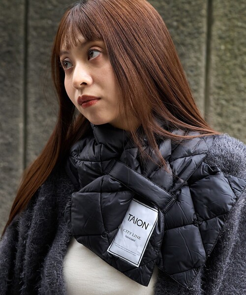 PUBLUX(パブリュクス)の「TAION/タイオン CITY DOWN SCARF/シティ ダウンマフラー 限定展開(マフラー・レディース・ブラック/オフホワイト/ベージュ・ONE SIZE)」の1枚目の写真