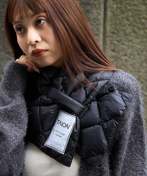 PUBLUX(パブリュクス)の「TAION/タイオン CITY DOWN SCARF/シティ ダウンマフラー 限定展開(マフラー・レディース・ブラック/オフホワイト/ベージュ・ONE SIZE)」の10枚目の写真