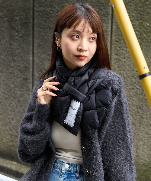 PUBLUX(パブリュクス)の「TAION/タイオン CITY DOWN SCARF/シティ ダウンマフラー 限定展開(マフラー・レディース・ブラック/オフホワイト/ベージュ・ONE SIZE)」の15枚目の写真
