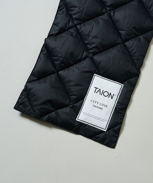 PUBLUX(パブリュクス)の「TAION/タイオン CITY DOWN SCARF/シティ ダウンマフラー 限定展開(マフラー・レディース・ブラック/オフホワイト/ベージュ・ONE SIZE)」の17枚目の写真