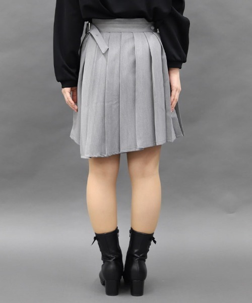 axes femme POETIQUE（アクシーズファムポエティック）の「ラップスカート付ショートＰＴ（その他パンツ・レディース・グレー/ワイン/ブラック・MEDIUM）」の6枚目の写真