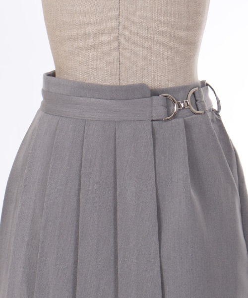 axes femme POETIQUE（アクシーズファムポエティック）の「ラップスカート付ショートＰＴ（その他パンツ・レディース・グレー/ワイン/ブラック・MEDIUM）」の15枚目の写真