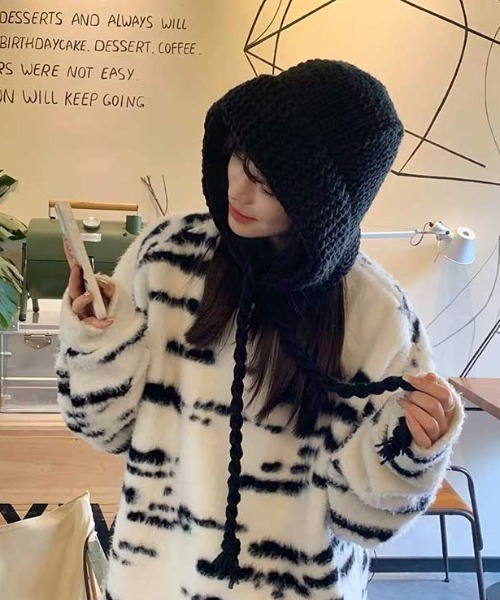 Vipoa（ヴィポア）の「ルーズニットバラクラバ（ニットキャップ/ビーニー・レディース・アイボリー/ブラック/レッド・FREE）」の17枚目の写真