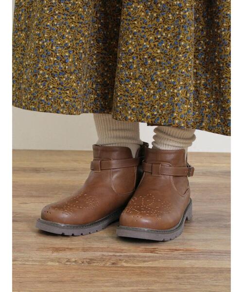 Samansa Mos2（サマンサ モスモス）の「メダリオンベルトブーツ（ブーツ・レディース・ブラウン/ブラック・M/L/S/XL）」の4枚目の写真