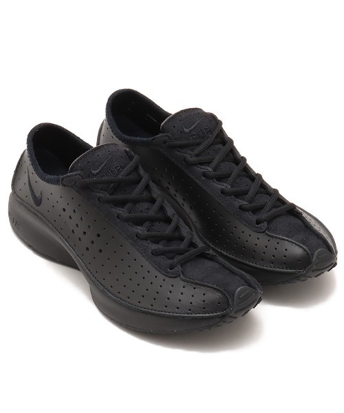 NIKE(ナイキ)の「NIKE W AIR SUPERFLY / ナイキ ウィメンズ スーパーフライ 【SP】(スニーカー・レディース・ブラック・25.0cm/24.5cm/24.0cm/23.5cm/23.0cm)」の1枚目の写真
