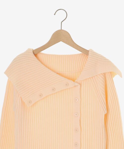 MAJESTIC LEGON（マジェスティックレゴン）の「ビッグカラーボタンオフショルニット（ニット/セーター・レディース・グレー/アイボリー/ピンク・MEDIUM）」の20枚目の写真