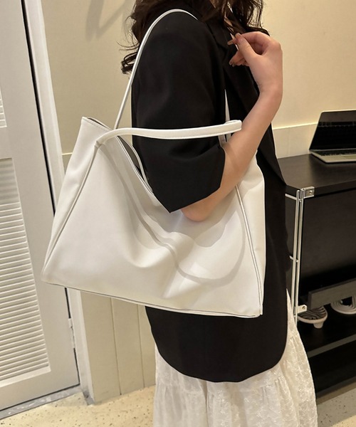 blackdia ocean(ブラックダイヤオーシャン)の「blackdia ocean フェイクレザー シンプルトートバッグ(トートバッグ・レディース・ホワイト/ブラック/ブラウン・FREE)」の3枚目の写真