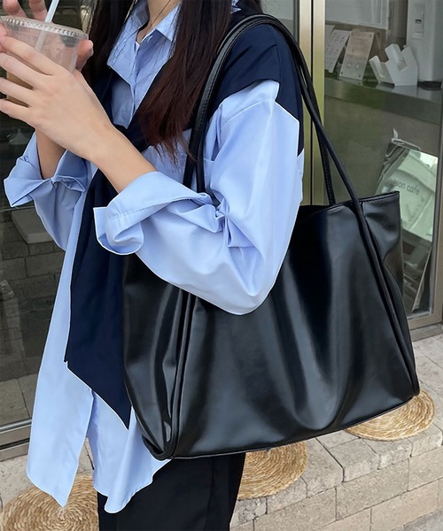 blackdia ocean(ブラックダイヤオーシャン)の「blackdia ocean フェイクレザー シンプルトートバッグ(トートバッグ・レディース・ホワイト/ブラック/ブラウン・FREE)」の1枚目の写真