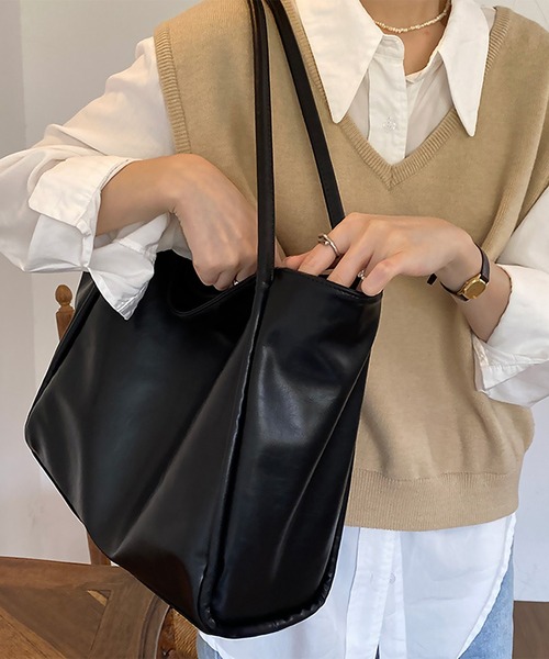 blackdia ocean(ブラックダイヤオーシャン)の「blackdia ocean フェイクレザー シンプルトートバッグ(トートバッグ・レディース・ホワイト/ブラック/ブラウン・FREE)」の17枚目の写真