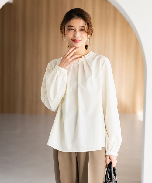 【WEB限定】パール付き華やぎブラウス《オケージョン2025》（シャツ/ブラウス）｜studio CLIP（スタディオクリップ）