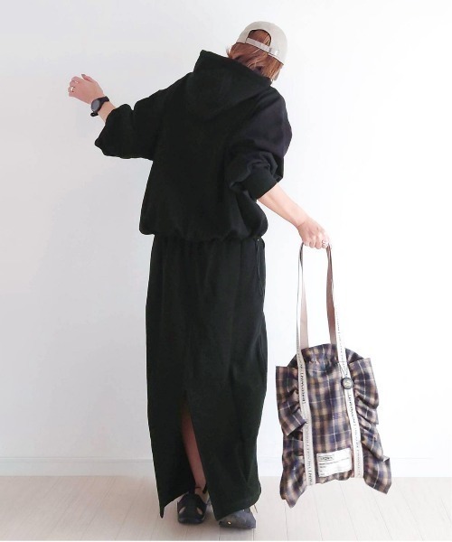 notch.（ノッチ）の「【 notch. by yui 】裾スピンドルパーカー（パーカー・レディース・ブラック/ブラウン/チャコール・M）」の9枚目の写真