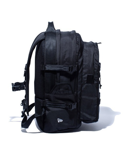 NEW ERA(ニューエラ)の「NEW ERA/ニューエラ バックパック CARRIER PACK キャリアパック 35L ブラック 251 14521349(バックパック/リュック・メンズ・ブラック・FREE)」の4枚目の写真