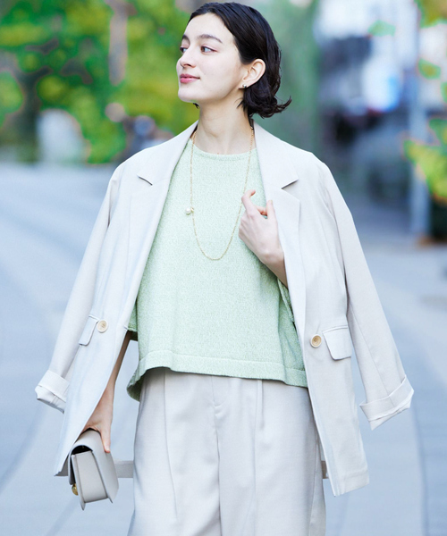 qualite(カリテ)の「シャークスキンダブルジャケット(テーラードジャケット・レディース・ピンクベージュ/グレー・38/36)」の4枚目の写真