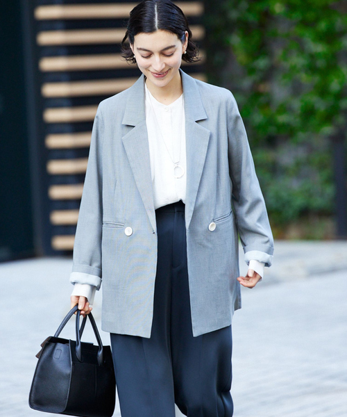 qualite(カリテ)の「シャークスキンダブルジャケット(テーラードジャケット・レディース・ピンクベージュ/グレー・38/36)」の6枚目の写真