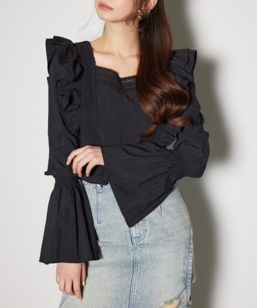 rienda(リエンダ)の「レースラインペプラムブラウス 春服(シャツ/ブラウス・レディース・イエロー/ホワイト/ブラック・SMALL/MEDIUM)」の1枚目の写真