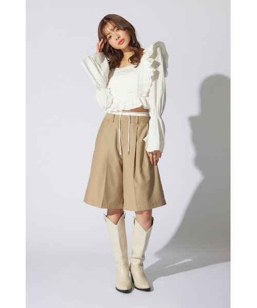 rienda(リエンダ)の「レースラインペプラムブラウス 春服(シャツ/ブラウス・レディース・イエロー/ホワイト/ブラック・SMALL/MEDIUM)」の5枚目の写真