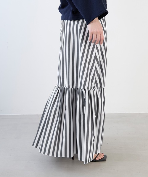 MICA&DEAL（マイカ＆ディール）の「ストライプマキシティアードスカート（スカート・レディース・ブラック・FREE）」の14枚目の写真