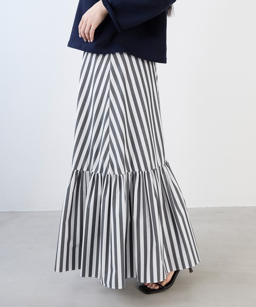 MICA&DEAL（マイカ＆ディール）の「ストライプマキシティアードスカート（スカート・レディース・ブラック・FREE）」の15枚目の写真
