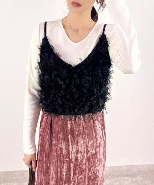 CLOTHY(クロシィ)の「【ストレッチの効いたノンストレス素材】コットン100%Vネック長袖Tシャツ(Tシャツ/カットソー・レディース・オフホワイト/ブラック/チャコールグレー/ネイビー/グレイッシュベージュ/ブルー/アイボリー・LARGE/MEDIUM/SMALL)」の16枚目の写真