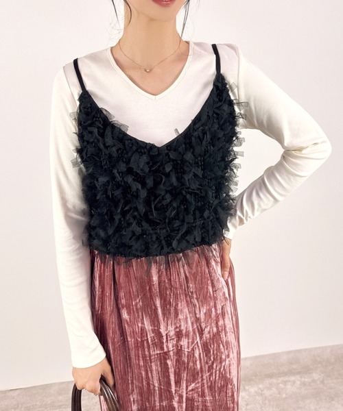 CLOTHY(クロシィ)の「【ストレッチの効いたノンストレス素材】コットン100%Vネック長袖Tシャツ(Tシャツ/カットソー・レディース・オフホワイト/ブラック/チャコールグレー/ネイビー/グレイッシュベージュ/ブルー/アイボリー・LARGE/MEDIUM/SMALL)」の17枚目の写真
