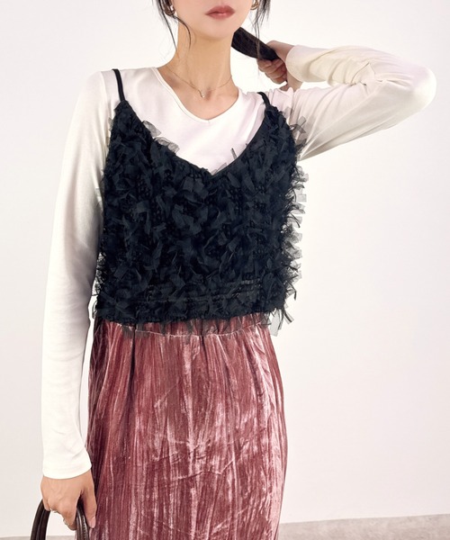 CLOTHY(クロシィ)の「【ストレッチの効いたノンストレス素材】コットン100%Vネック長袖Tシャツ(Tシャツ/カットソー・レディース・オフホワイト/ブラック/チャコールグレー/ネイビー/グレイッシュベージュ/ブルー/アイボリー・LARGE/MEDIUM/SMALL)」の18枚目の写真