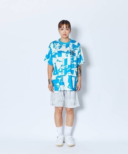 AKTR(アクター)の「AKTR CUT-UP CAMO AKT LOCAL LOOSE FIT SP TEE(アクター カットアップ カモ AKT ローカル ルーズフィット SP ティー)(Tシャツ/カットソー・メンズ・ブラック系/ブルー系・MEDIUM/LARGE/X-LARGE/XX-LARGE)」の17枚目の写真